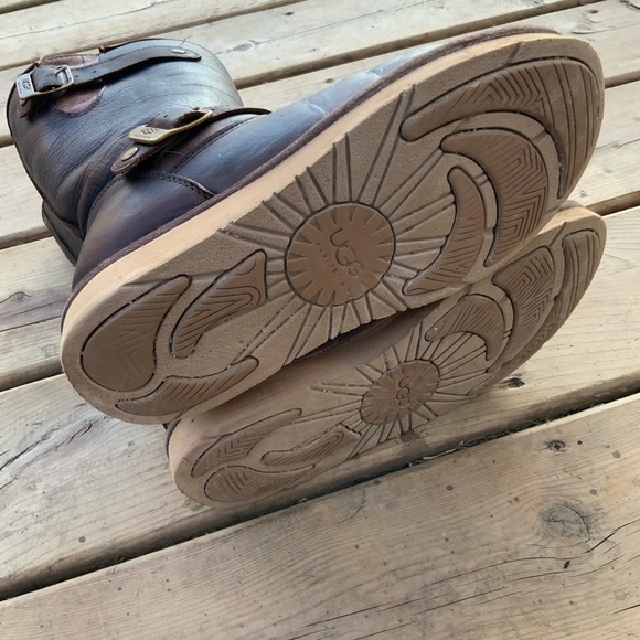 UGG | Kensington Boots - Picture 8 of 9